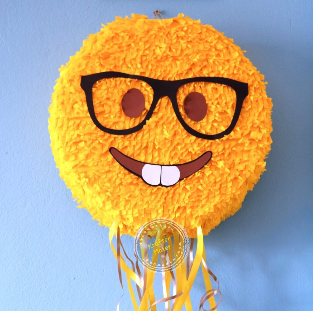 2018-01-21-21-03-14 emoji piñata